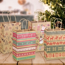 Sada 24 kusů vánočních dárkových tašek, 6 stylů, kraftový papír