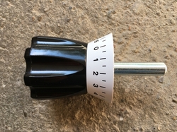 Regulační knoflík se stupnicí, pr. osy 12 mm, délka osy 45 mm, CELME