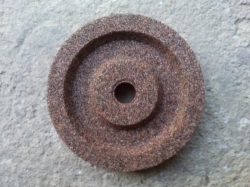 Brusný kotouč pr. 45mm, šířka 8mm, pr.otvoru 6mm, hrubší