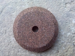 Brusný kotouč pr. 45mm, šířka 8mm, pr.otvoru 6mm, hrubší