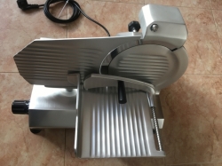 Nářezový stroj AFFETTATRICE, model 220 EXTRA CE