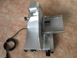 Nářezový stroj AFFETTATRICE, model 220 EXTRA CE