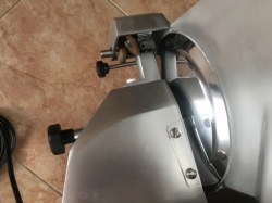 Nářezový stroj AFFETTATRICE, model 220 EXTRA CE