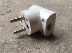 Vidlice 230V bílá 16A 