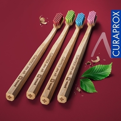 Curaprox Wood Ultra Soft - zubní kartáček, barva štětin: bordó-červená
