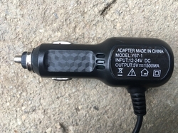 Nabíječka do auta pro záznamové kamery a navigace s USB mini